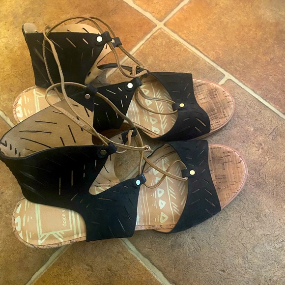 Dolce Vita black wedge ankle wrap gladiator sandals - Sz 9 - Picture 1 of 2